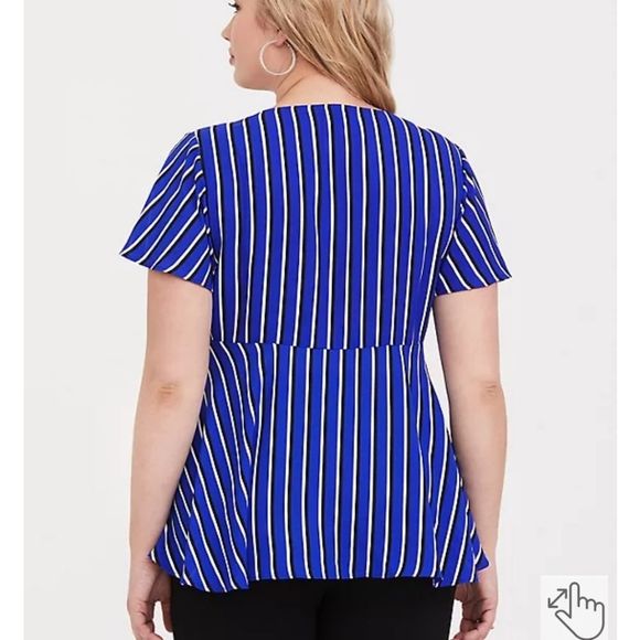 🆕Torrid size 1 blue stripes georgette bow blouse - Picture 2 of 7